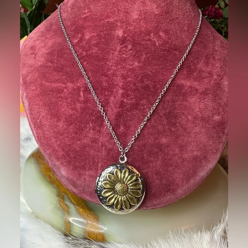 Sunflower Vintage Locket Necklace New Boho Country Western gift mother daughter - Picture 2 of 12